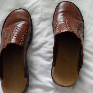 CLARKS BROWN MULE/CLOG SIZE 7